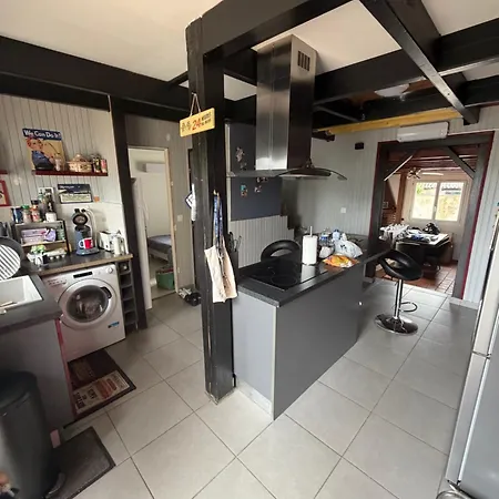 Homestay La Des 24h